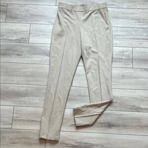 Carlisle pleated stretchy trouser pants in light tan size 6